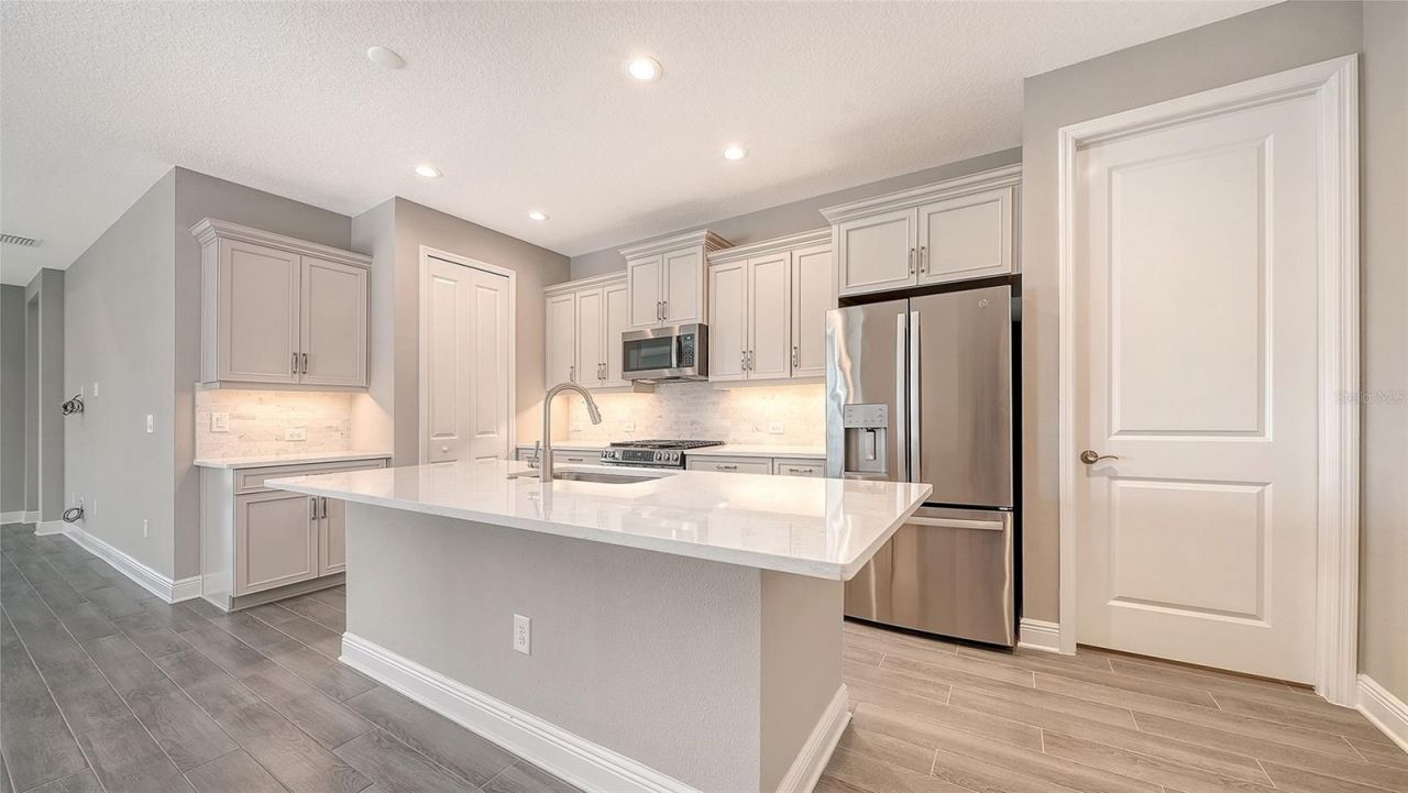 2118 Sylvester Palm Lane, Bradenton, FL 34212 Photo