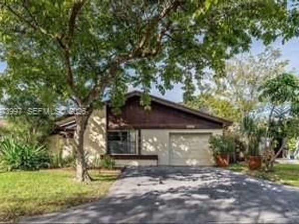 13585 SW 114th Ter, Unit 13585, Miami, FL 33186