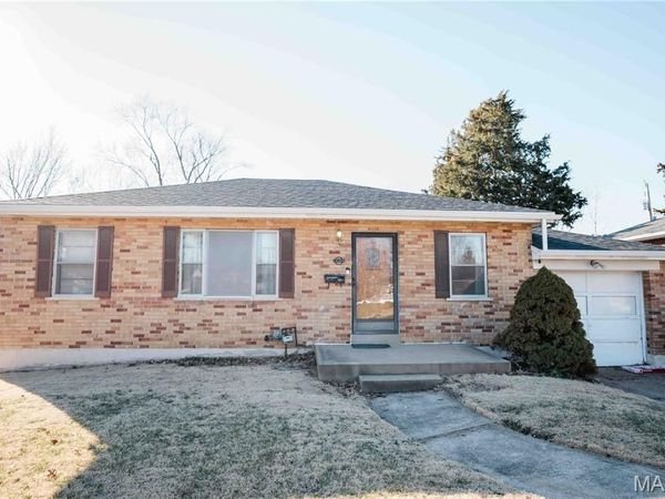 1080 Rainbow Drive, St Louis, MO 63125