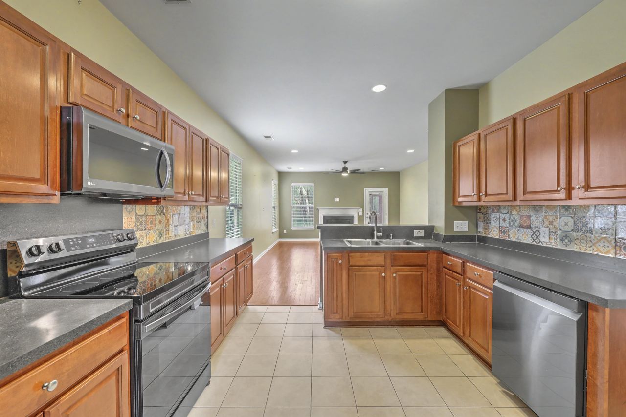 132 Cypress View Road Photo 14