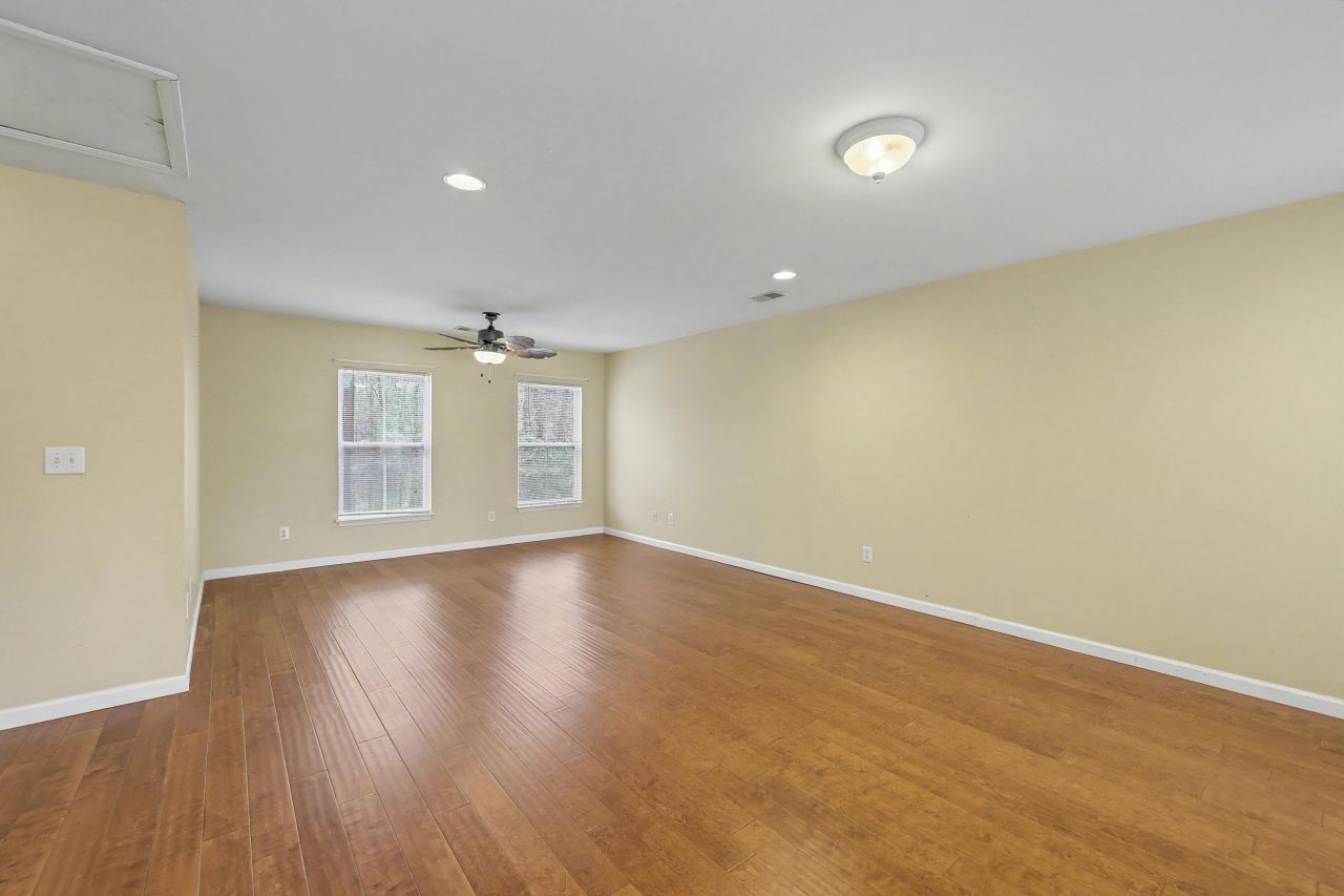 132 Cypress View Road Photo 22