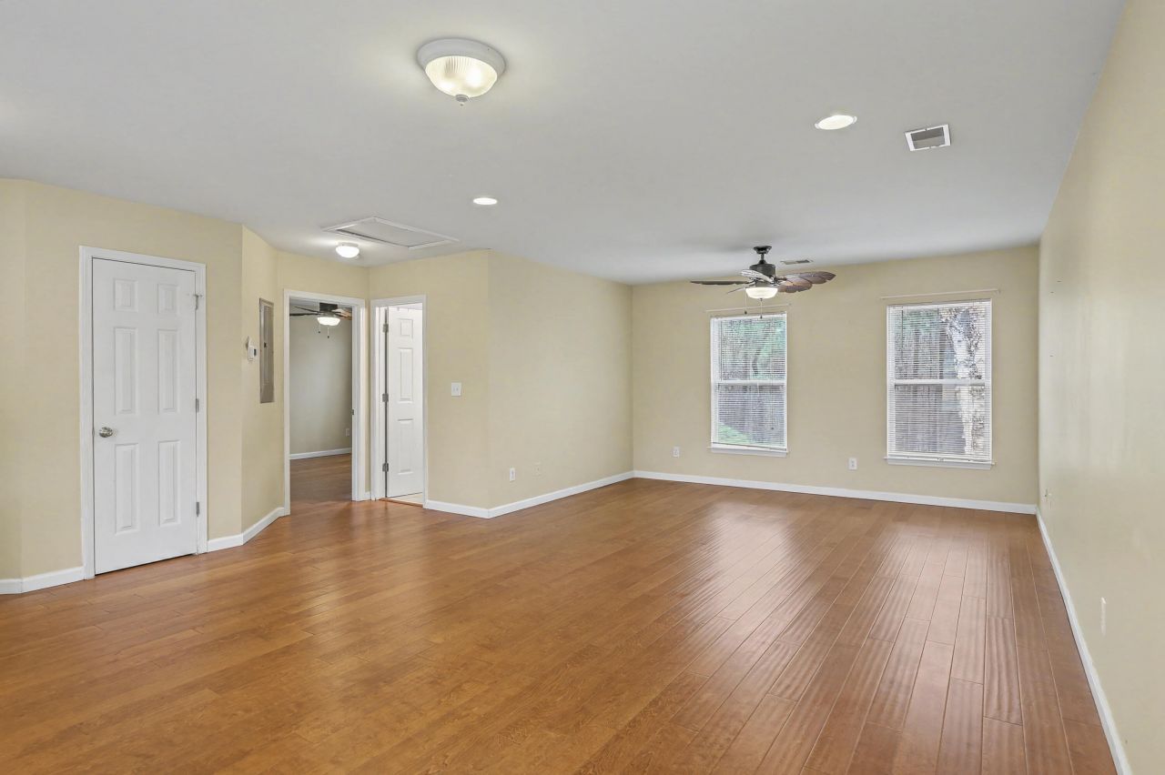 132 Cypress View Road Photo 23