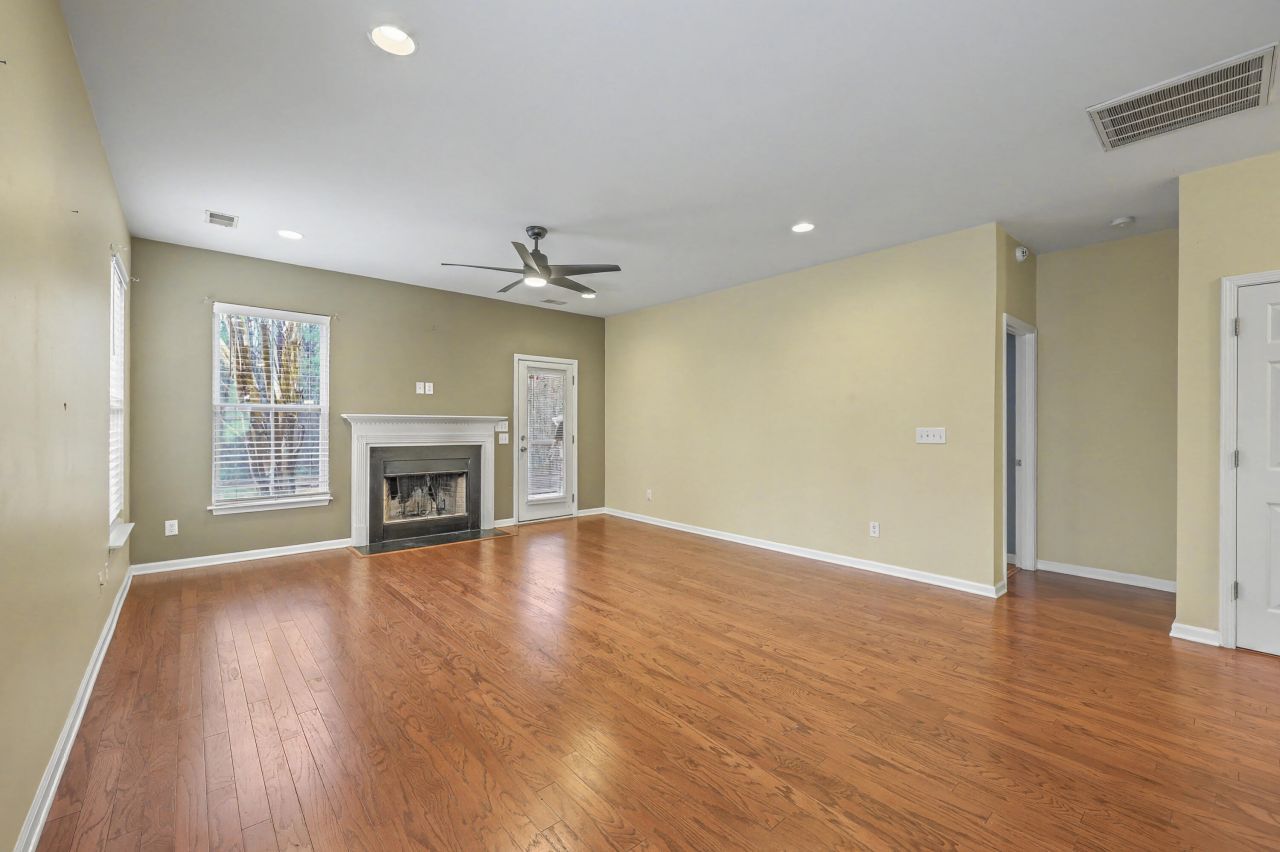 132 Cypress View Road Photo 9