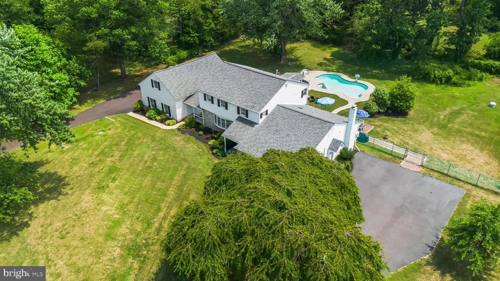 2028 LEGAT LANE, HARLEYSVILLE, PA 19438