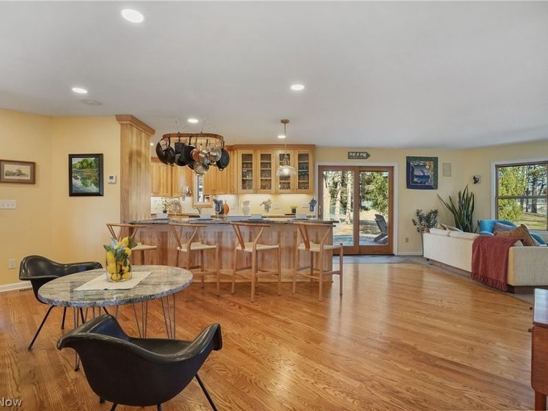 2822 Lakeland Parkway, Silver Lake, OH 44224 Photo 3