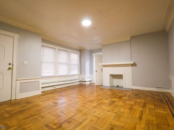 19 Poe Ave, Unit 1, Newark, NJ 07106