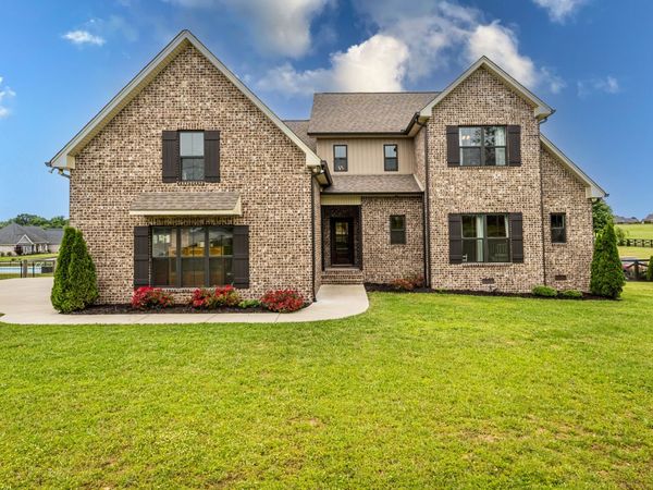 746 N Russell St, Portland, TN 37148