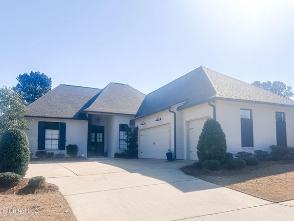 120 Greenway Lane, Madison, MS 39110