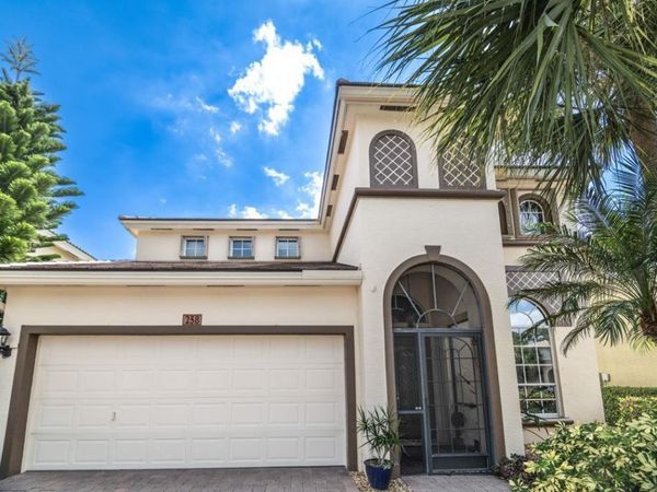 258 NW Red Cedar Street, Jensen Beach, FL 34957