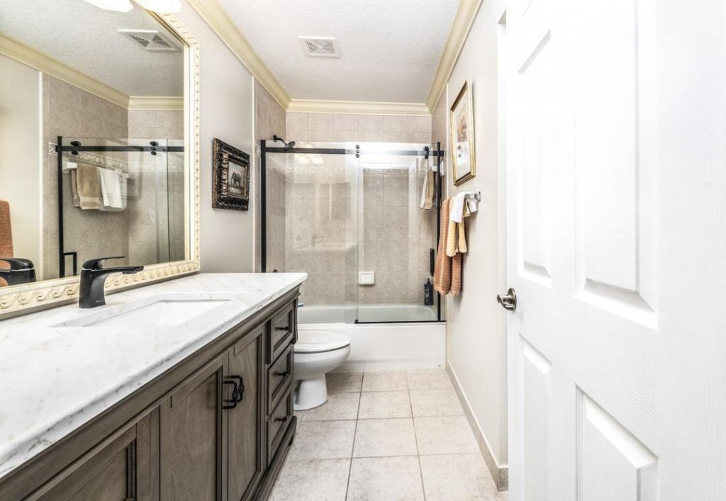 258 NW Red Cedar Street, Jensen Beach, FL 34957 Photo