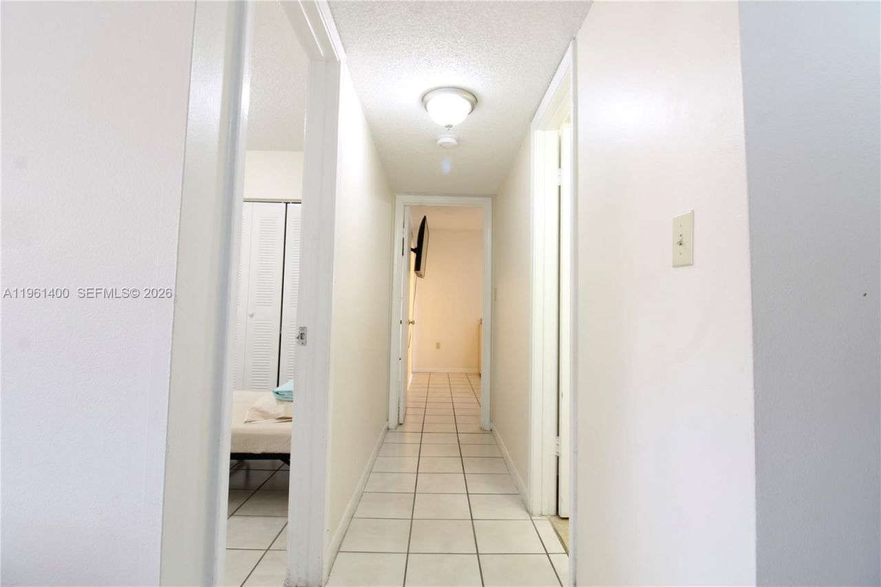 556 NW 114th Ave , Unit 201, Sweetwater, FL 33172 Photo