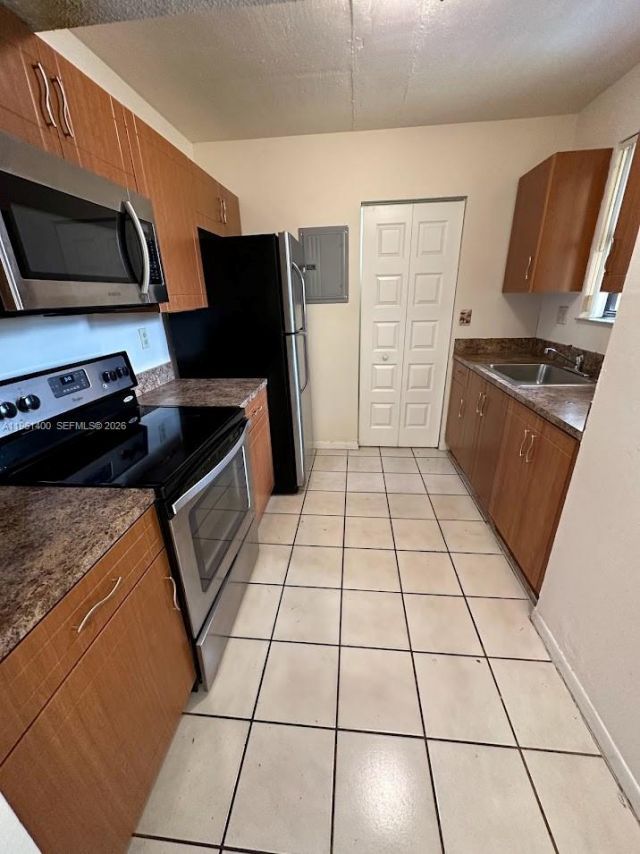 556 NW 114th Ave , Unit 201, Sweetwater, FL 33172 Photo