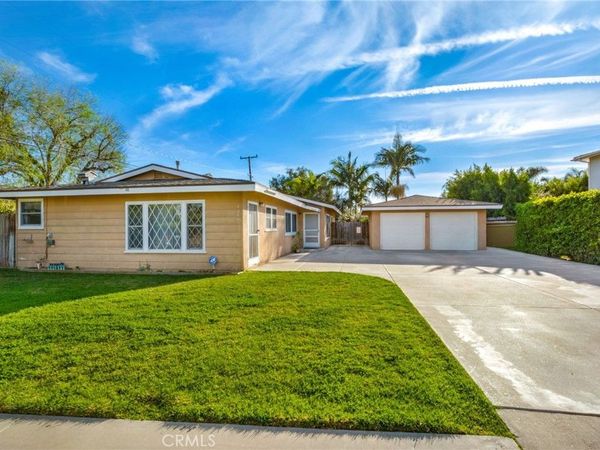 2292 Orchard, Newport Beach, CA 92660