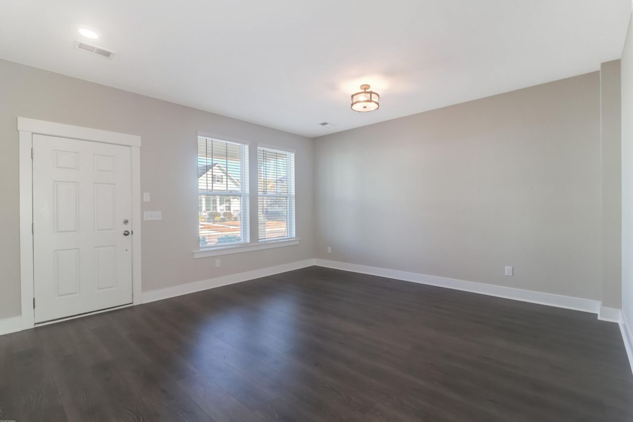 162 Callibluff Drive Photo 7