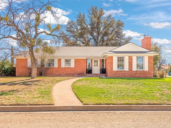 1200 E 13th Street , Sweetwater, TX 79556