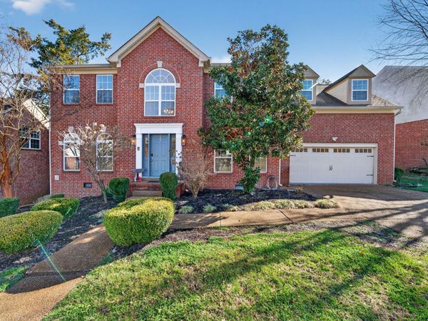 813 Chandler Grv, Hermitage, TN 37076