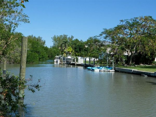 0 BROADWAY , LONGBOAT KEY, FL 34228