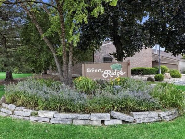 5701 Cambridge CIRCLE, Unit 5, Mount Pleasant, WI 53406