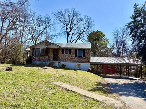 2315 Highland Ave , Columbia, TN 38401
