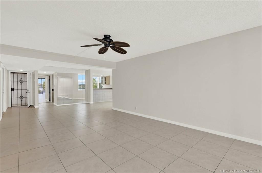 1950 SW Palm City Road, Unit 13-301, Stuart, FL 34994 Photo