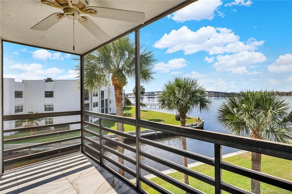 1950 SW Palm City Road, Unit 13-301, Stuart, FL 34994 Photo