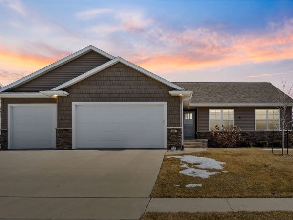 5913 Rock Ridge Drive , Marion, IA 52302