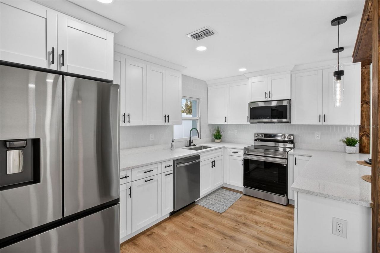 3223 73rd Street N, Saint Petersburg, FL 33710 Photo