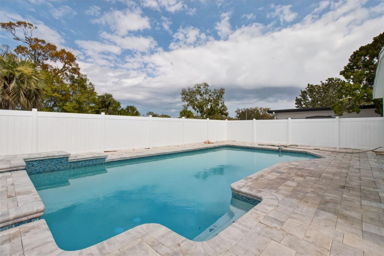 3223 73rd Street N, Saint Petersburg, FL 33710 Photo