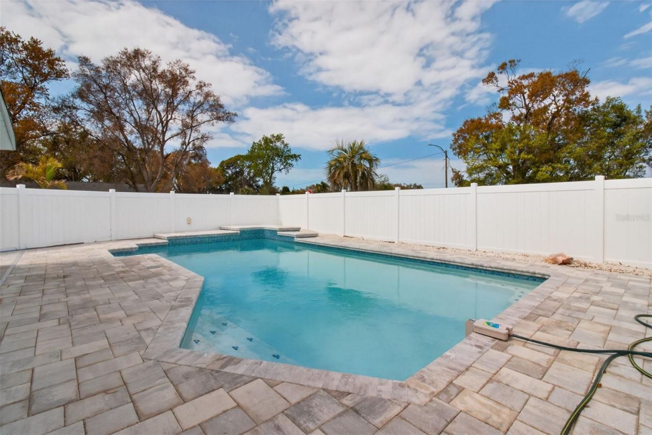 3223 73rd Street N, Saint Petersburg, FL 33710 Photo