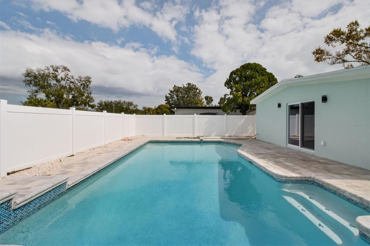 3223 73rd Street N, Saint Petersburg, FL 33710 Photo