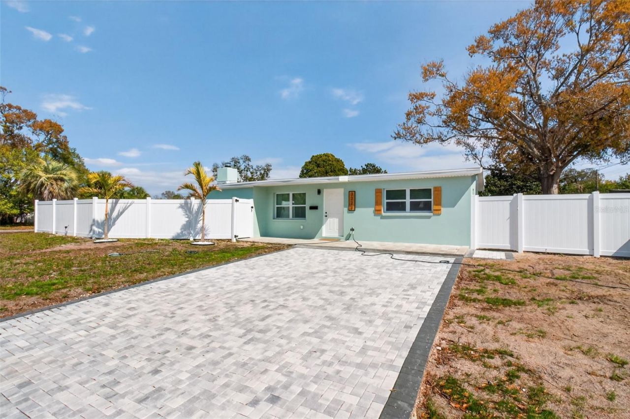 3223 73rd Street N, Saint Petersburg, FL 33710 Photo