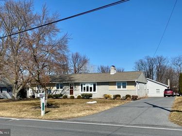 1174 SOLLENBERGER ROAD, CHAMBERSBURG, PA 17202