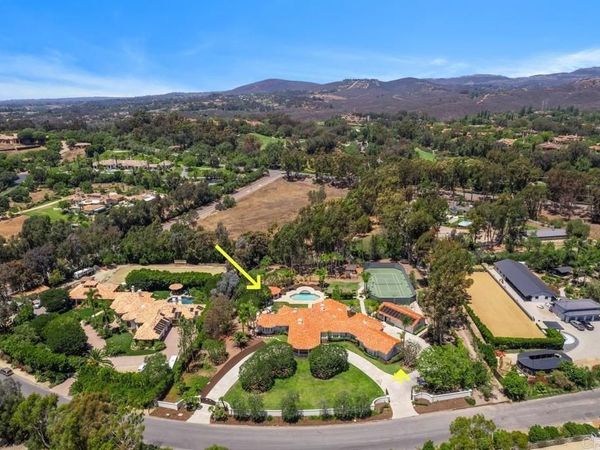 6852 Via Del Charro, Rancho Santa Fe, CA 92067
