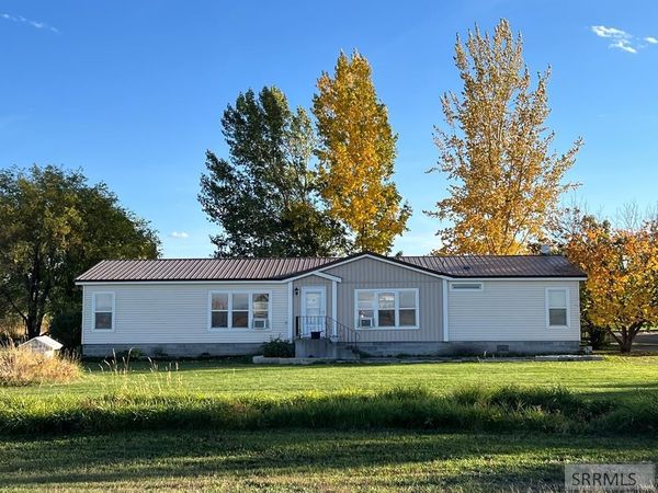 2252 E 300 N, ST ANTHONY, ID 83445