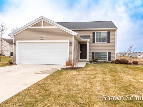 1996 Orlov Drive, Hudsonville, MI 49426