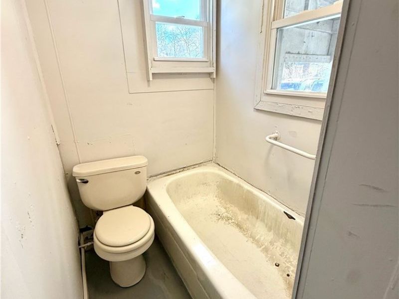 839 Kenyon Street, Akron, OH 44311 Photo 11