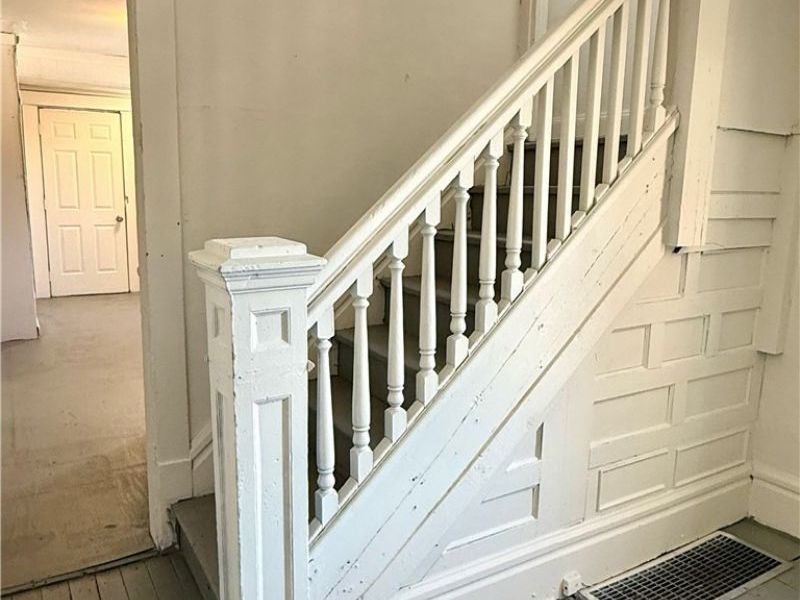 839 Kenyon Street, Akron, OH 44311 Photo 14