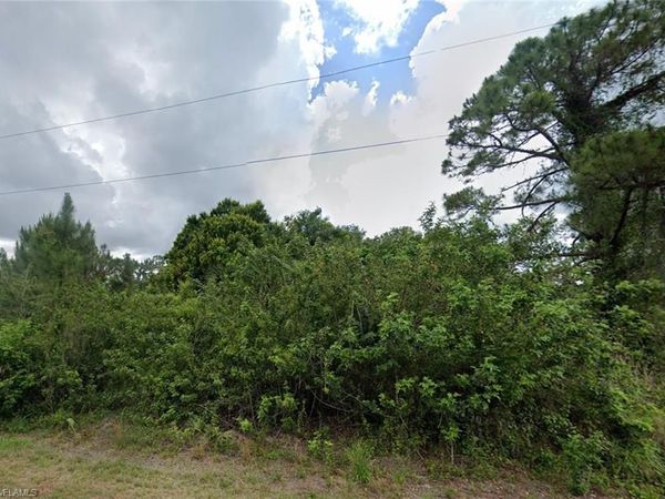 819 Fitch AVE , LEHIGH ACRES, FL 33972