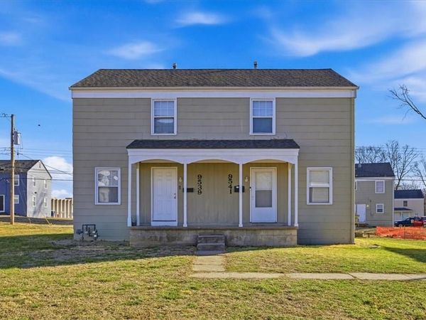9539-9541 Charlotte Street, Kansas City, MO 64131