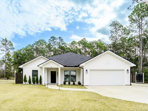 192 Bayou Circle, Freeport, FL 32439