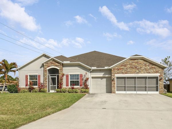 3301 SW Frankford Street, Port St. Lucie, FL 34953