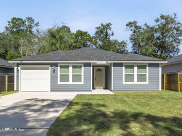 8655 NUSSBAUM Drive, Jacksonville, FL 32210