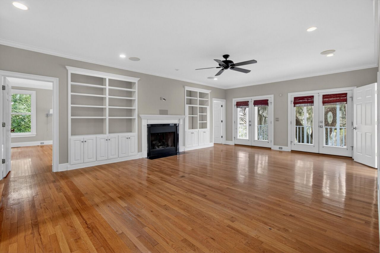 3983 Gift Boulevard Photo 4