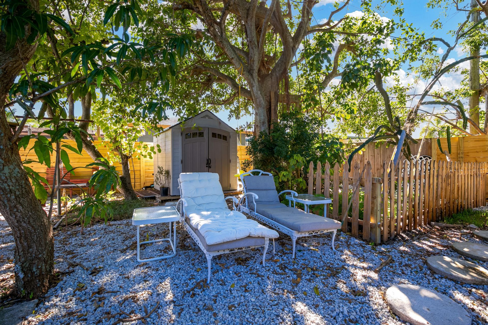 609 S Arnold Avenue S, Lantana, FL 33462 Photo