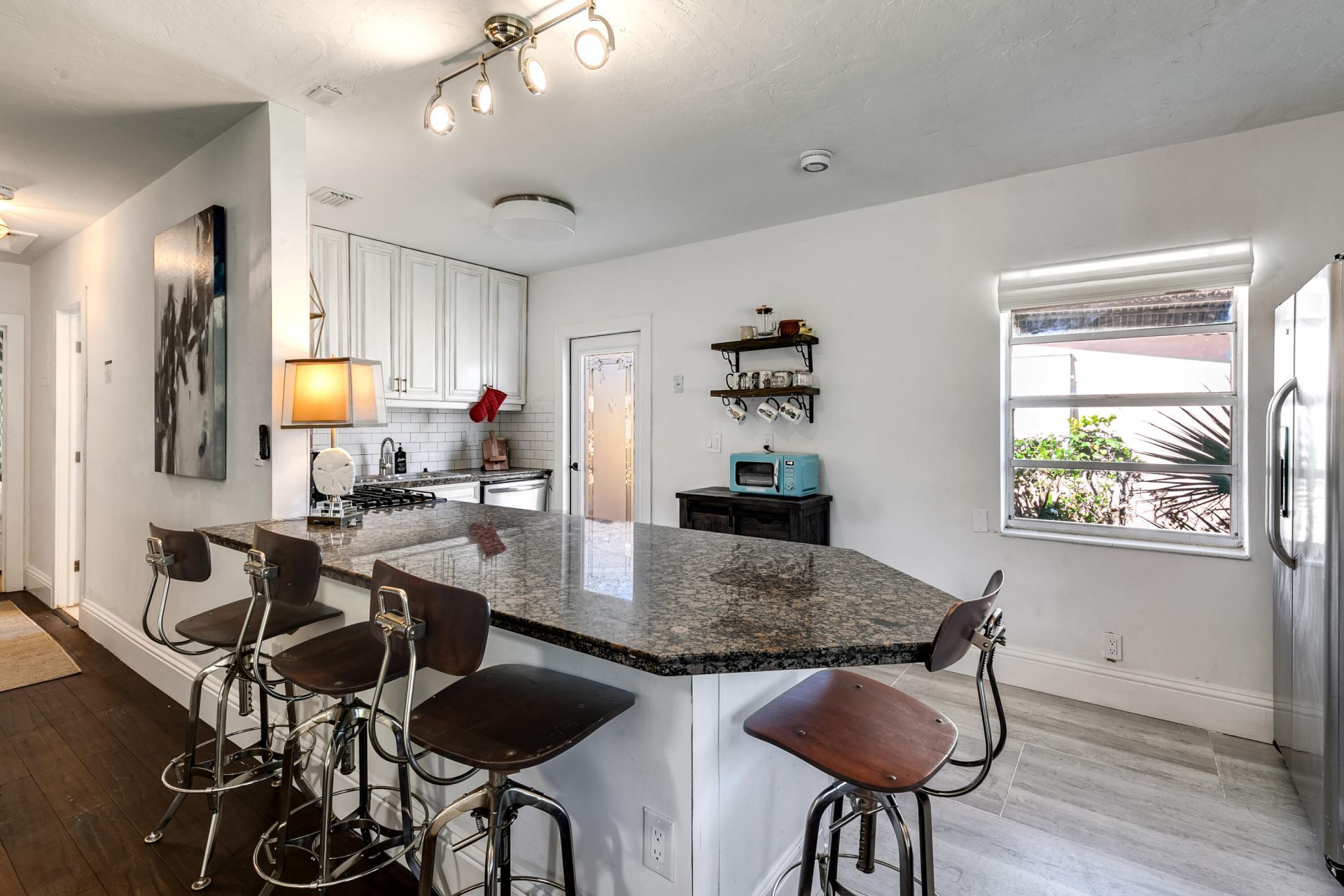 609 S Arnold Avenue S, Lantana, FL 33462 Photo