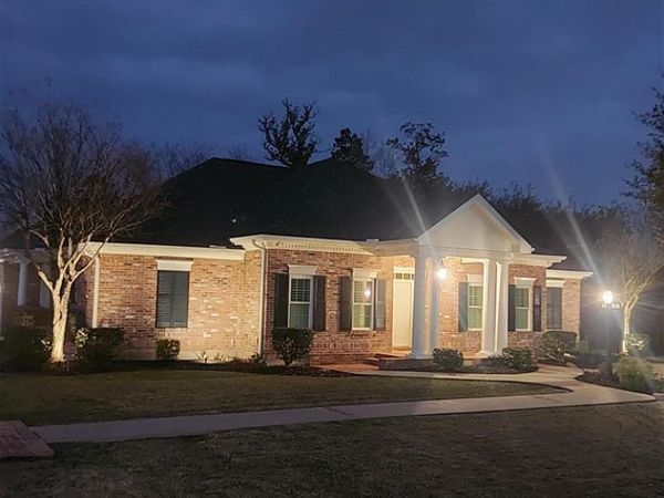 934 St James Drive, Lake Charles, LA 70611