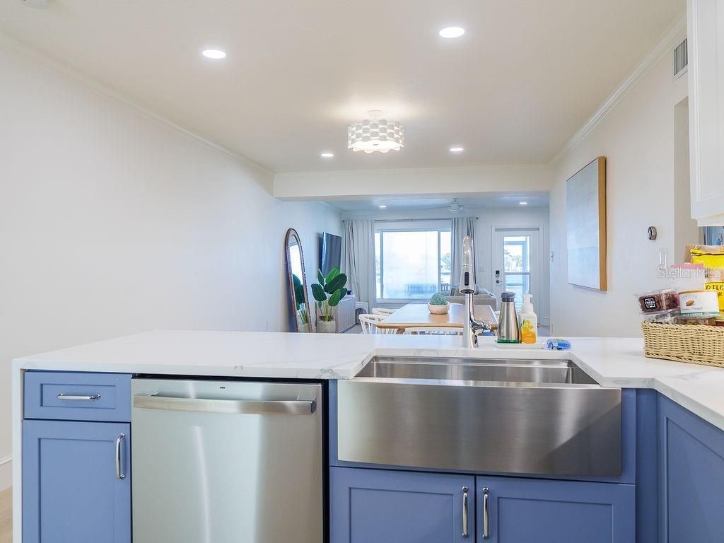 454 63rd Street, Holmes Beach, FL 34217 Photo