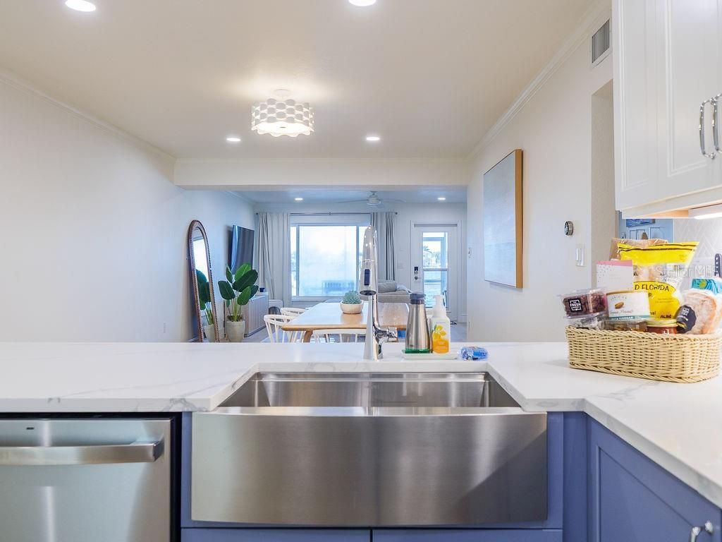 454 63rd Street, Holmes Beach, FL 34217 Photo