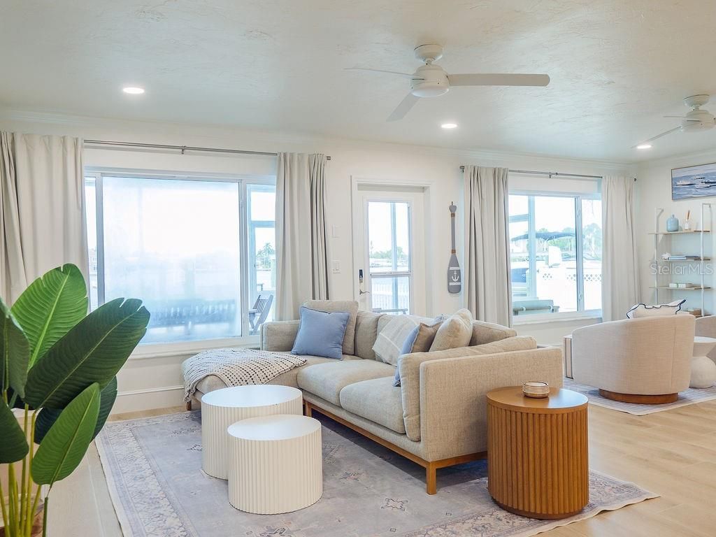 454 63rd Street, Holmes Beach, FL 34217 Photo