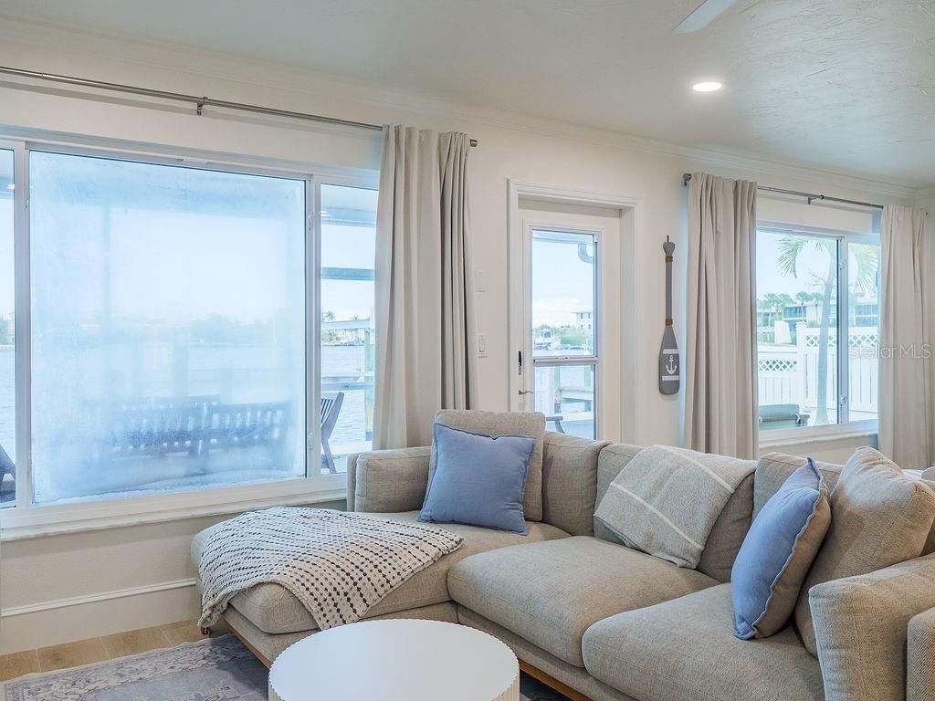 454 63rd Street, Holmes Beach, FL 34217 Photo